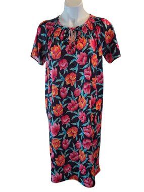 Vintage Village Fair Floral Muumuu Size Medium